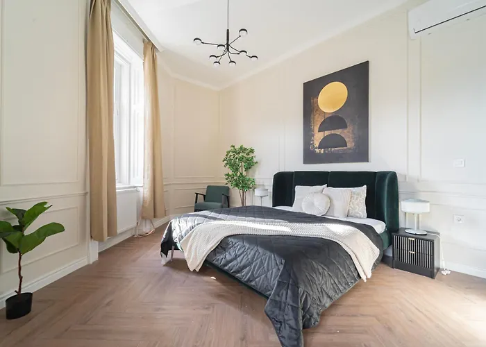 Luxurious Prestige On The St Stephen Road Budapest