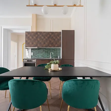 Apartment Luxurious Prestige On The St Stephen Road Budapest